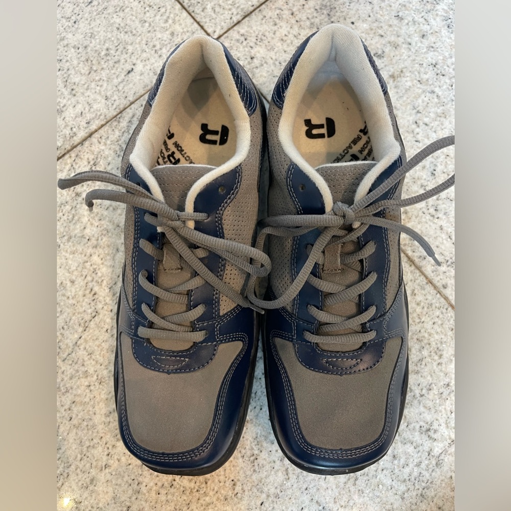 Kenneth Cole Reaction Blue Leather Lace up Shoes size 8.5
